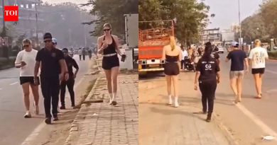 WPL: RCB खेळाडूंनी भारतीय रस्त्यावर मॉर्निंग वॉक घेतला; व्हिडिओ व्हायरल होतो