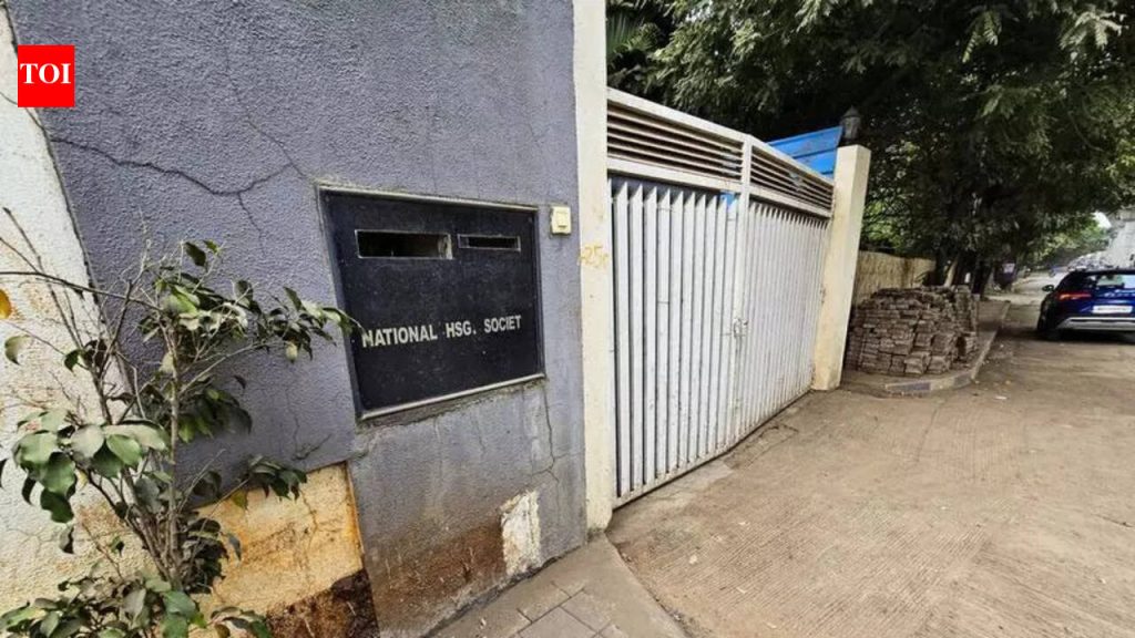 पूजा खेडकर यांनी सीपींना पत्र लिहून पालकांच्या हत्येच्या कटाची चौकशी करण्याची मागणी केली आहे