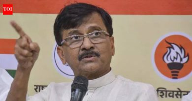 सोलापूरच्या बार्शीत जिल्हा परिषद निवडणुकीसाठी शिवसेनेच्या (UBT) आमदाराची शिंदे छावणीशी युती | पुणे बातम्या