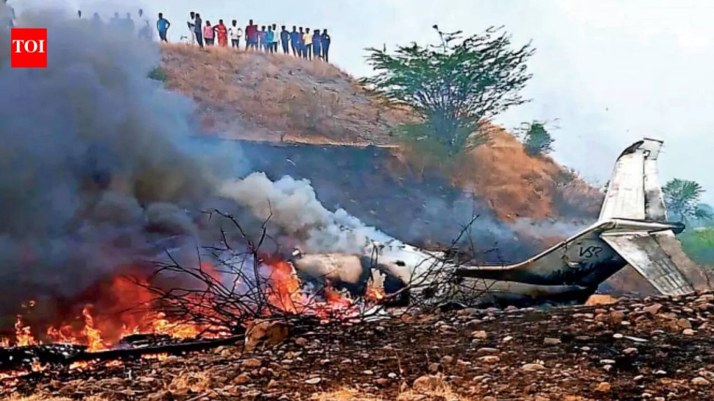 उच्च ज्वाला, जळणारे विमान: कसे प्रथम प्रतिसादकर्त्यांना बारामती विमान अपघाताच्या ठिकाणी 5 जळालेले मृतदेह सापडले | पुणे बातम्या