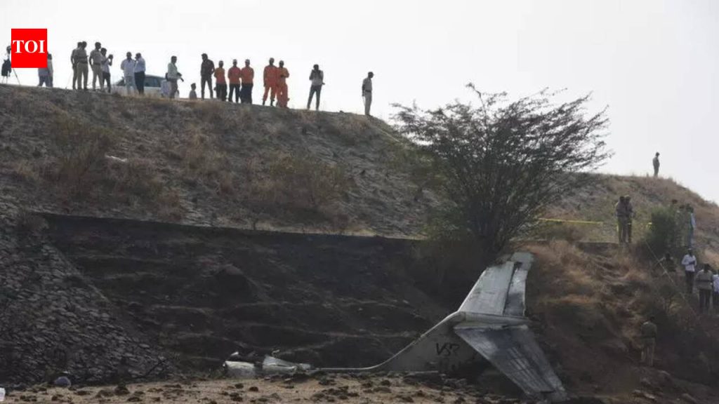 विमान अपघात अपघाती मृत्यू अहवालाची चौकशी CID ने घेतली पुणे बातम्या