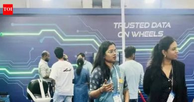 पुण्यातील ARAI ऑटो एक्स्पोमध्ये स्मार्ट, स्वायत्त ड्रायव्हिंग तंत्रज्ञान प्रदर्शनात | पुणे बातम्या