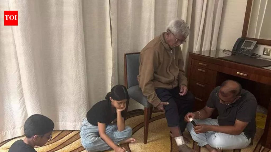 संघर्षात अडकलेल्या फ्लायर्सना परत येण्यास दिलासा मिळाला, परंतु विशेष फ्लाइट्सचे उच्च विमान भाडे चिंतेचे कारण आहे