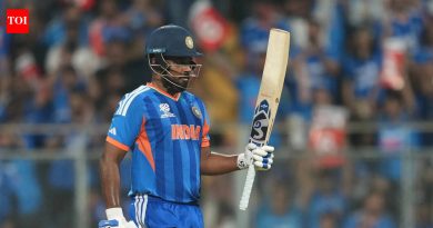 रेकॉर्ड ब्रेकर! संजू सॅमसनने इतिहास रचला, भारताला T20 विश्वचषकाच्या अंतिम फेरीत नेले