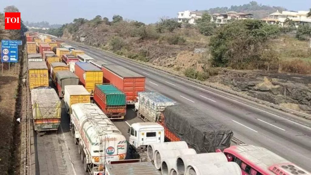 एटीएसच्या अनुपलब्धतेमुळे आरटीओला व्यावसायिक वाहनांच्या फिटनेस चाचण्या बंद करण्यास भाग पाडले जाते