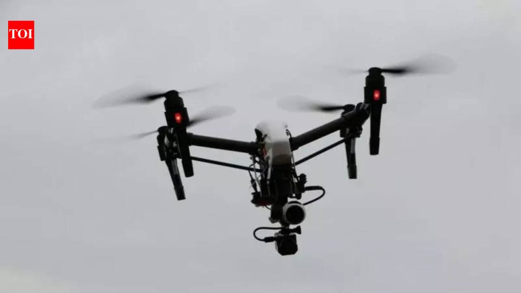 राज्यभरातील शेतकऱ्यांनी खरेदी वाढवल्याने शेतीमध्ये ड्रोनचा अवलंब सुरू आहे