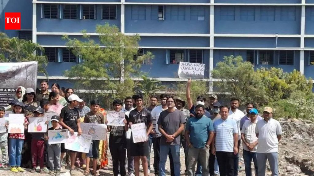 खराडीचे रहिवासी पीएमसीला कचरा डंपिंग आणि पर्यावरणाच्या हानीविरूद्ध कारवाई करण्यासाठी दबाव आणतात