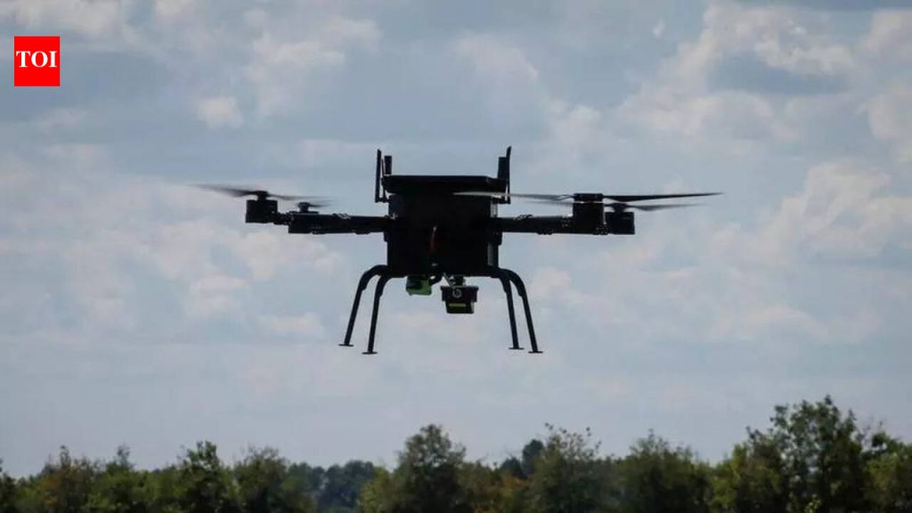 संरक्षण क्षेत्राजवळ ड्रोनसाठी तरुणावर गुन्हा दाखल