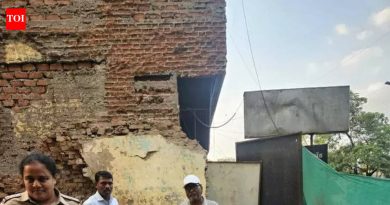 पुणे मेट्रोच्या बोगद्यात बोअरवेल कंत्राटदाराने खोदला ६ इंचाचा खड्डा; बुक केले