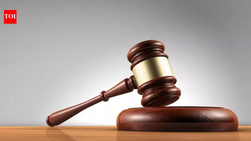 अल्पवयीन मुलीवर वारंवार लैंगिक अत्याचार केल्याप्रकरणी न्यायालयाने दुकानदाराला 20 वर्षांची शिक्षा सुनावली