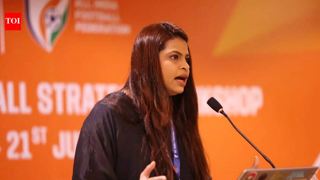 AIFF कार्यकारी समितीच्या सदस्या वलंका आलेमाओ चर्चिल यांनी उच्च पदस्थांकडून ‘लक्ष्य’ केल्याचा आरोप | फुटबॉल बातम्या