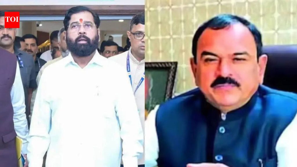 महाराष्ट्राचे उपमुख्यमंत्री एकनाथ शिंदे आणि नाशिकचे ज्योतिषी अशोक खरात यांच्यात १७ कॉल्स: कार्यकर्त्या अंजली दमानिया