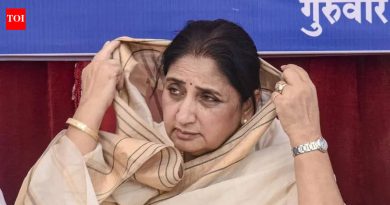 काँग्रेसने पोटनिवडणूक लढवण्याची तयारी केली असताना, राष्ट्रवादी काँग्रेसने राहुरीच्या जागेसाठी उमेदवार निश्चित करण्यासाठी चर्चा केली; बारामतीत जय पवार ॲक्शन मोडमध्ये