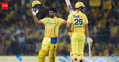 IPL 2026: संजू सॅमसनच्या 115, जेमी ओव्हरटनच्या फोर-फेरने CSK आउटफॉक्स DC ला मोसमातील पहिल्या विजयासाठी मदत केली