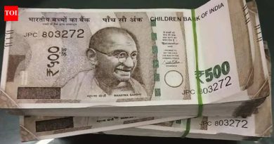 शिक्षिकेने केकची ऑनलाइन ऑर्डर दिली, तिने फसव्या नंबरवर कॉल केल्याने 1.3 लाख रुपये गमावले