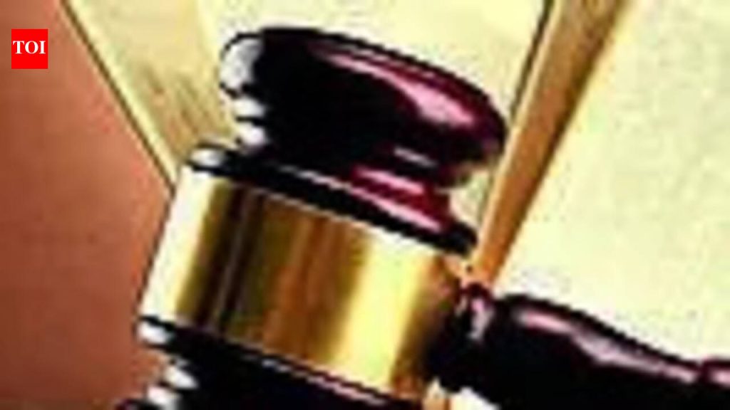 मुलीवर बलात्कार केल्याप्रकरणी न्यायालयाने पुरुषाला 20 वर्षांची शिक्षा सुनावली