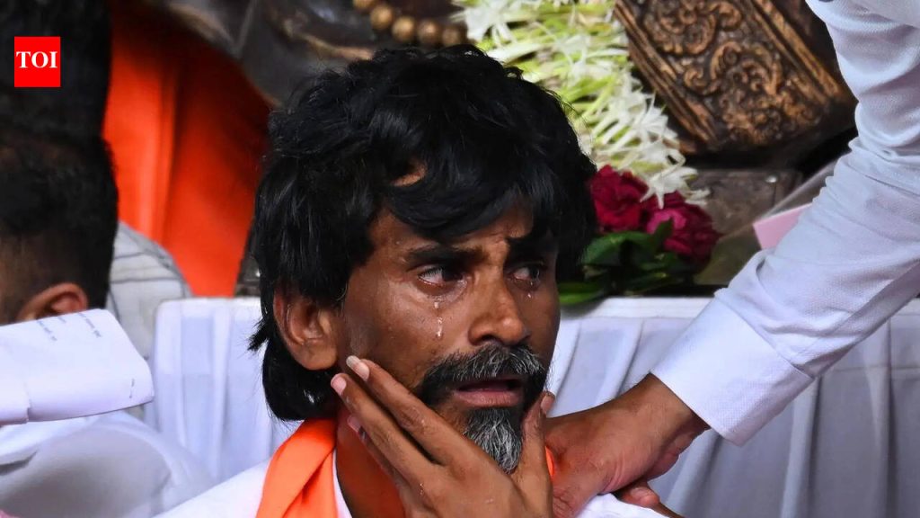 विखे पाटील यांच्याशी चर्चा निष्फळ, जरंगे शनिवारपासून बेमुदत उपोषणावर ठाम