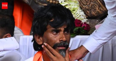 विखे पाटील यांच्याशी चर्चा निष्फळ, जरंगे शनिवारपासून बेमुदत उपोषणावर ठाम
