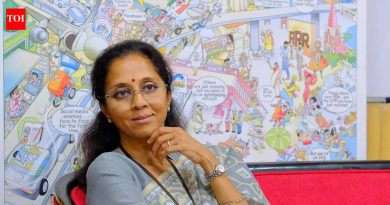 महाराष्ट्रात राष्ट्रवादी काँग्रेस आणि सेनेचे विभाजन केल्यानंतर केंद्रीय शक्तींचा वापर करून, भाजप विरोधी पक्ष कमकुवत करण्यासाठी बंगालमध्ये टीएमसीविरोधात तीच रणनीती वापरत आहे: सुप्रिया सुळे