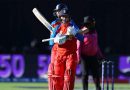 महिला T20 विश्वचषक: डॅनी व्याट-हॉजच्या शतकामुळे इंग्लंडने श्रीलंकेवर विक्रमी विजय मिळवला महिला T20 विश्वचषक: डॅनी व्याट-हॉजच्या शतकामुळे इंग्लंडने श्रीलंकेवर विक्रमी विजय मिळवला