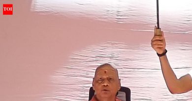 खजिनदारपद सोडणार नाही, असे राम मंदिर ट्रस्टचे गोविंददेव गिरी महाराज म्हणाले