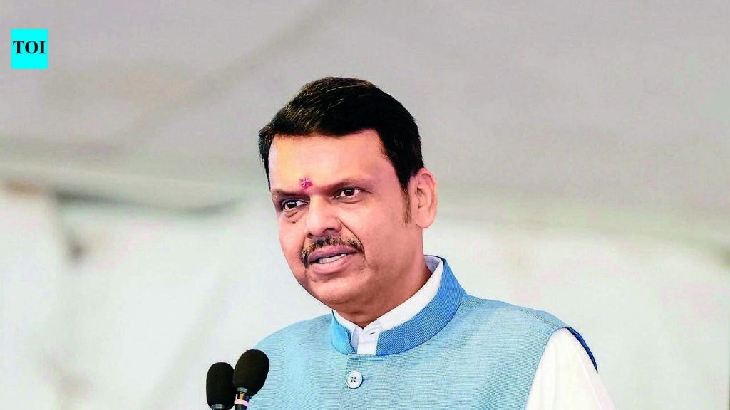 रात्री उशिरा मुख्यमंत्री फडणवीस-जयंत पाटील यांच्या भेटीने राजकीय चर्चांना उधाण आले आहे