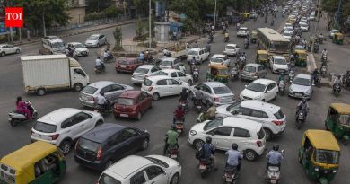 वाहतूक नियमांचे उल्लंघन केल्याने वाहतूक कोंडी होत असल्याने विमाननगर रहिवासी अधिक पोलिस तैनात करण्याची मागणी करतात पुणे बातम्या